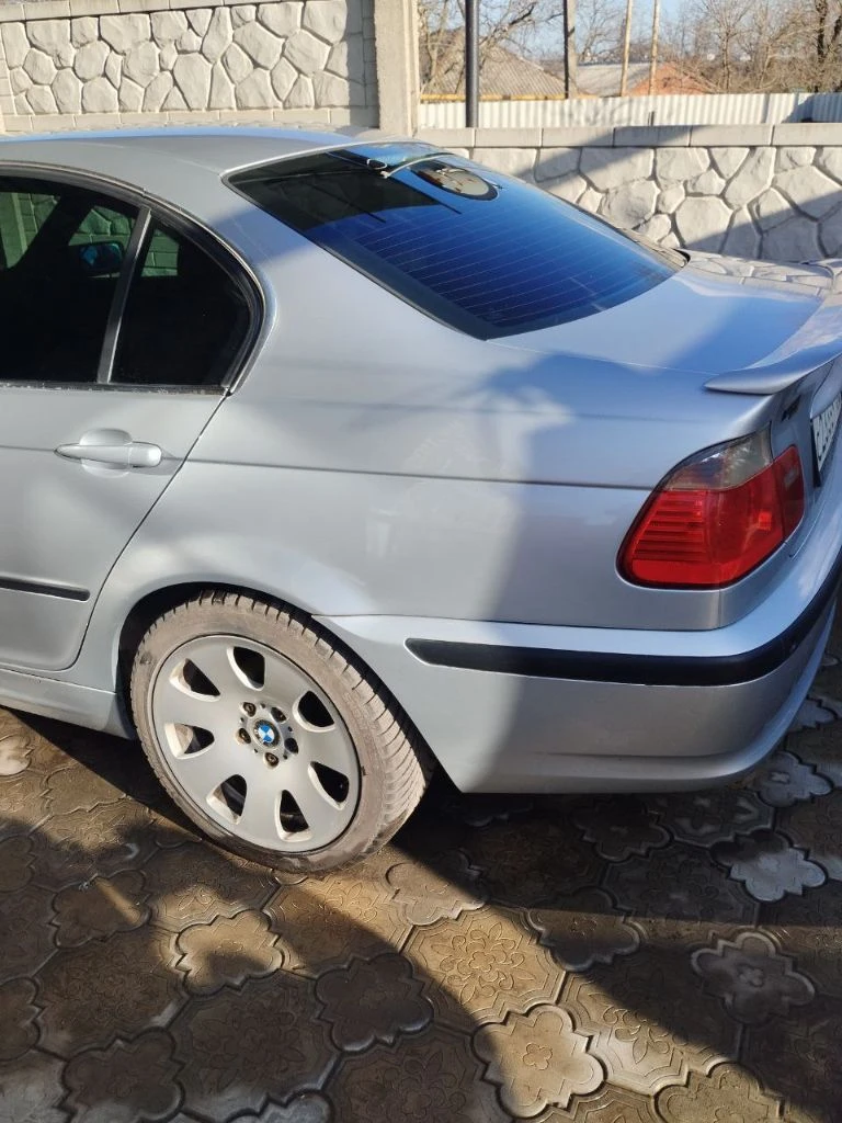Bmw 3 e46 рестайлинг, 2003г. , 2,2 л, задний привод, автомат, пробег 232000 км, цена 720000 рублей, +79493831765 александр. автомобиль пригнан с японии. на учете рф, по птс один владелец. без залогов и арестов. автомобиль в хорошем состоянии, не битый, в дтп не участвовал. днище и лонжероны целые. 2 комплекта резины на дисках (зимняя и летняя). магнитофон андроид. продажа в днр, г. горловка, обмен не интересует. торг у капота. - фотография - 3