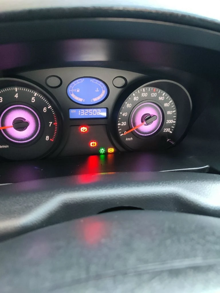 Продам geely ck 3 рестайлинг 2014г. пробег : 132.500км. машина в удовлетворительном состоянии. я хозяин, продажа с полным переоформлением. установлен газ, гбо евро 4. на 180 регионе. цена 365.000 / минимальный торг. +7949-363-46-96 - фотография - 3