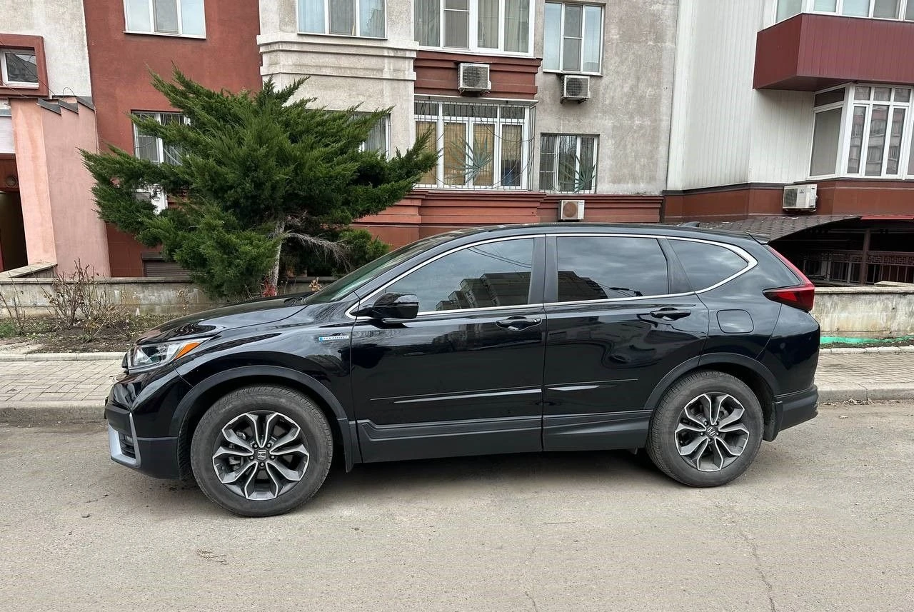 Honda cr-v 2.0 гибрид 215 л. с.. расход бензина средний 6.0 литров город. 2021 г. ..101900 км. . в отличном сост. .. вся безопасность и стекла родные заводские. ..цена 3.250.. .. руб. ..+79493353529.. ..+79490443878 бывает плохая связь - фотография - 5