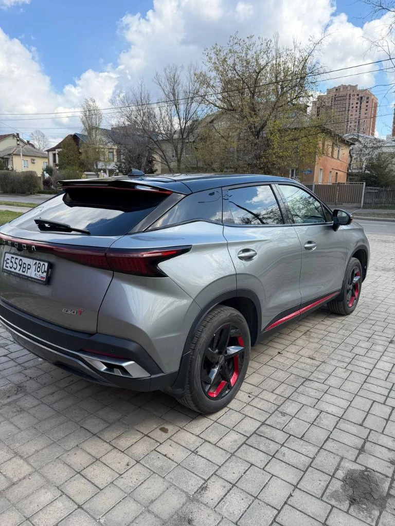 Срочно продам omoda c5. 2024 г. (ещё год на гарантии). пробег 13000 км. 1.5литра. передний привод. вариатор. максимальная комплектация ultimate+чёрная крыша. состояние новой машины. один хозяин. 2.5млн. рублей. донецк. +79493619770 - фотография - 11