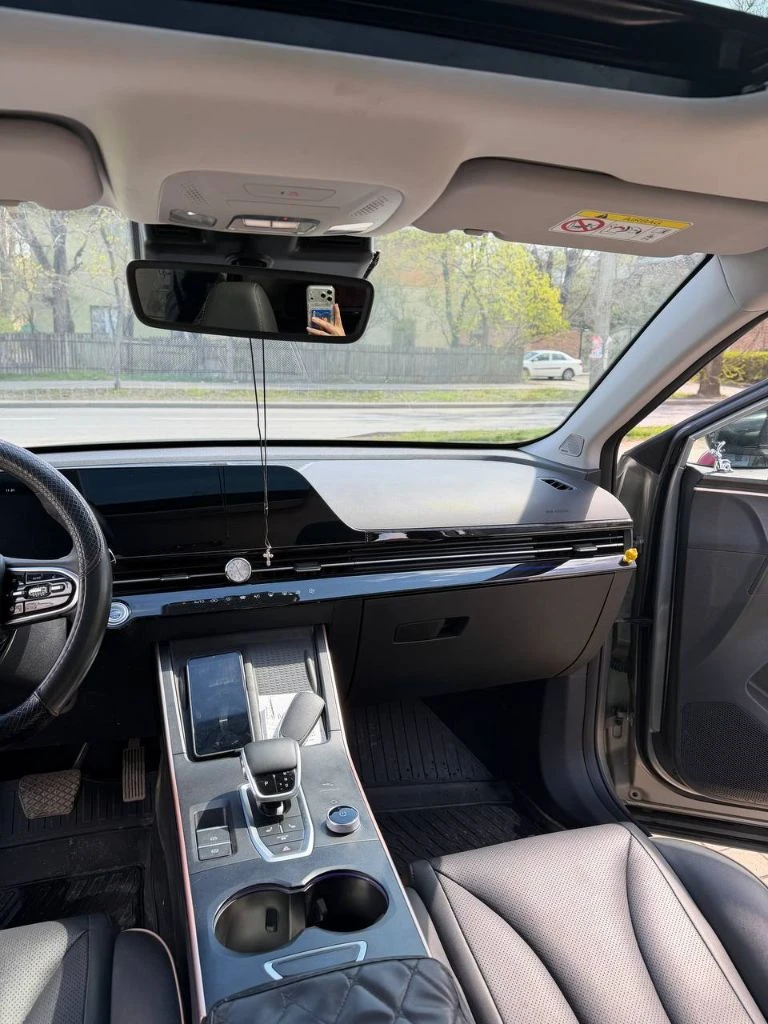 Срочно продам omoda c5. 2024 г. (ещё год на гарантии). пробег 13000 км. 1.5литра. передний привод. вариатор. максимальная комплектация ultimate+чёрная крыша. состояние новой машины. один хозяин. 2.5млн. рублей. донецк. +79493619770 - фотография - 18