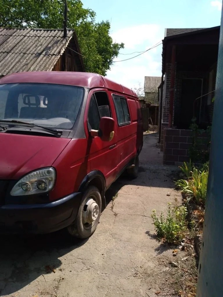 Газ 2705. грузо-пассажирская, 2007г 175 000 км пробег. 2 владельца 2.4л (150л/с) бензин-газ. был кап. ремонт кузова. хорошее состояние. 6 пассажирских мест +79493614780 - фотография - 4