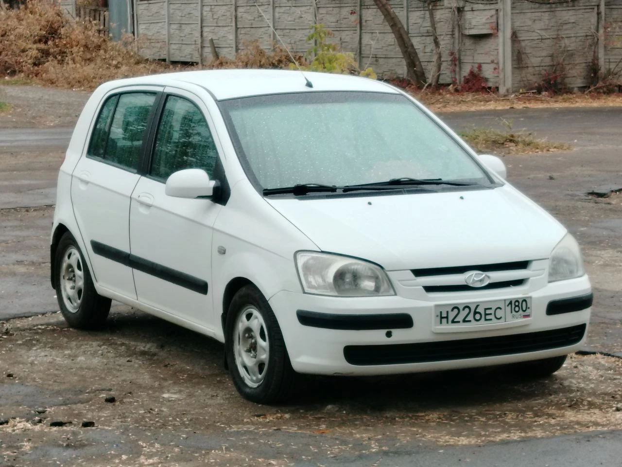 Хюндай гетс 4года 1,3 автомат пробег 184 000км резина зима кумхо шип 80%остатка, лето триангл почти новая, гур, кондер, эл зеркала с подогревом, ц/з, сигналка, все работает светит моргает, я собственник продажа с обязательным переоформлением в мрэо, по технике все работает, не троит не пинает не стучит осмотр г макеевка цена 480 000 + торг +7 928 205-45-93 мегафон - фотография - 5