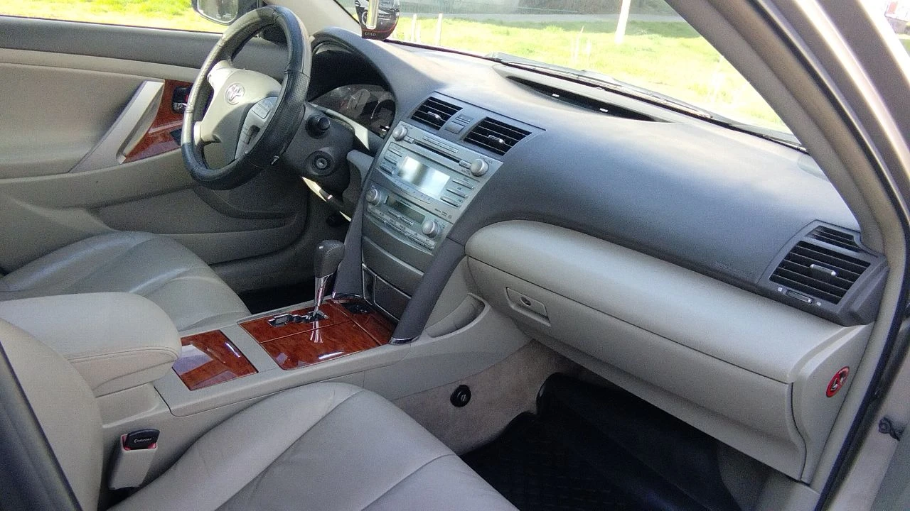 Продам тоуота camry. состояние супер! машина куплена в салоне. дата производства автомобиля: ноябрь 2008. единственный владелец с февраля 2009 г. седан комплектация престиж пробег 96000км бензин/газ салон: кожа 167л. с. акпп. 2.4 передний привод цвет: бежевый перламутр мультилок антикорозийка 2 комплекта новой резины на дисках r16 полностью обслужена. +7949 4284495 +7949 0350601 - фотография - 6