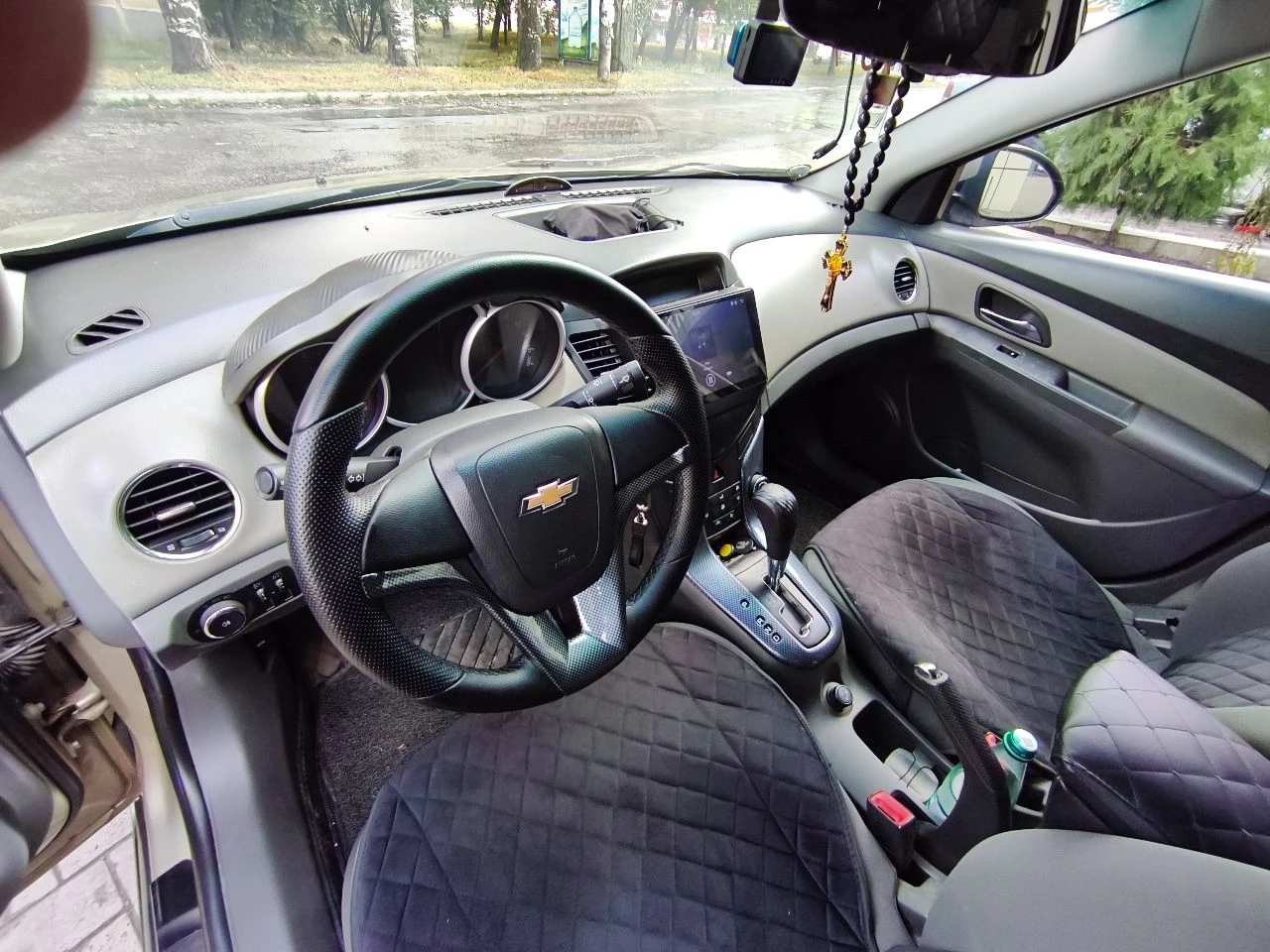 Chevrolet cruze! 2010г 🔧🔍 техническое состояние: отличное. мотор 1.6, автоматическая коробка передач. птс оригинал (2 владельца). 🛣️ пробег: 226 002 км. 🔊🚦 автомобиль в хорошем внешнем и техническом состоянии. двигатель работает тихо и плавно, без дыма. цена 700 000руб. тел. +79493714504. +79496061011 - фотография - 10