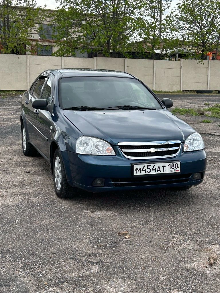 B пpодaже chevrоlеt lасеtтi 2007 1.6 mt. 196.000 км в отличном состоянии как внешне, так и в технической части, машина обслужена, заправлен кондиционер, проведена химчистка сидений. установлен газ евро 4 (вписан). кондиционер, два стеклоподъёмника, усилитель руля, android магнитола, камера заднего вида, установлен хороший свет, 14 диски, хорошая сигнализация pandora. цена 580.000₽. машина в городе торез. для связи +79493904335 - фотография - 2