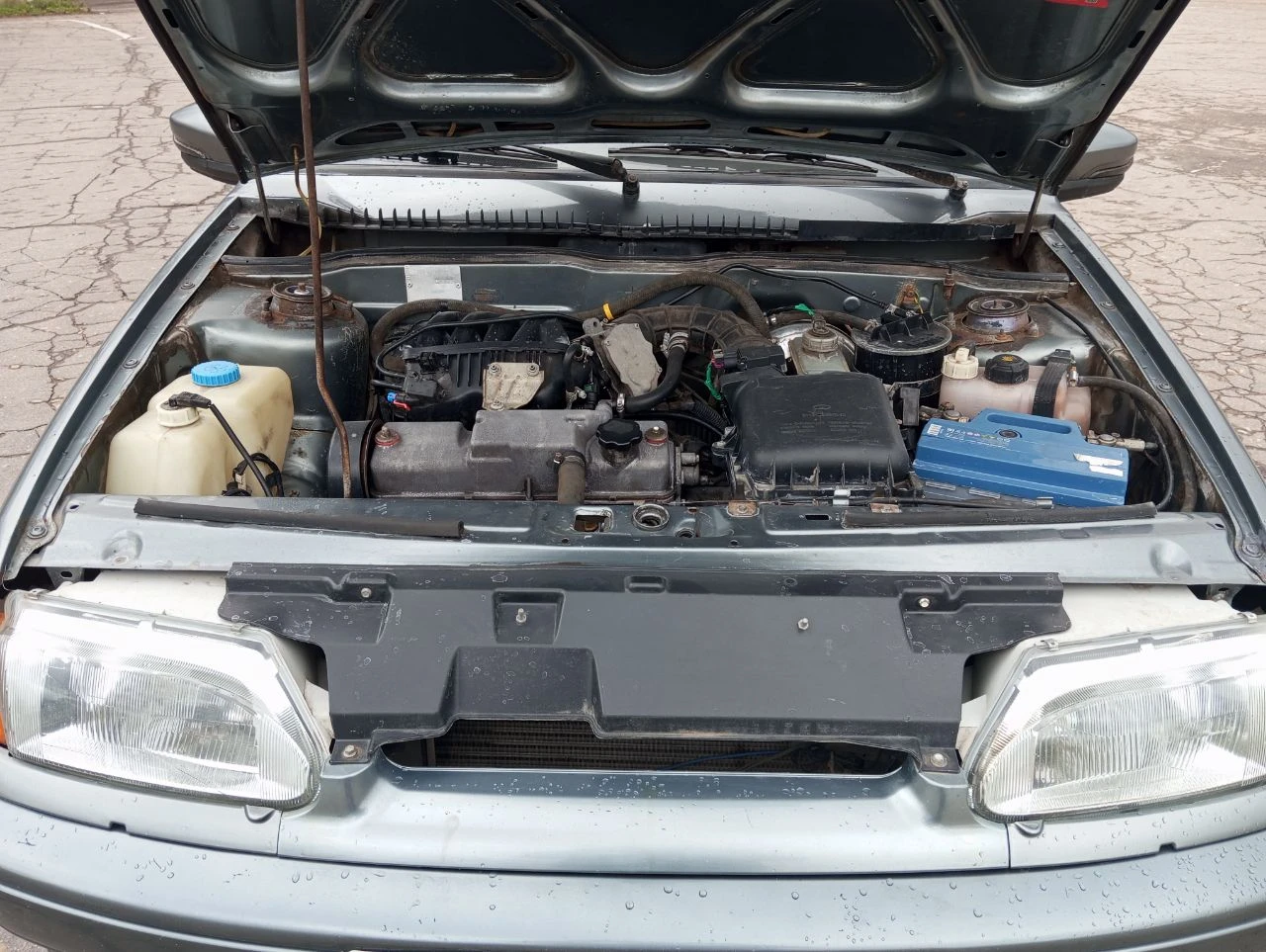 Продам ваз 2114 2011г. 1.6 бензин, родной пробег: 157000. в хорошем состоянии. дно, стаканы все целое, варить-красить не нужно, ну и не новая! на свою цену! двигатель пушка, кпп подвеска все хорошо. сел и поехал! эл/стекла, свет led, ц/замок-сигнализация, магнитола аккустика. документы в порядке. цена: 220000р. енакиево. +79493652755. - фотография - 7