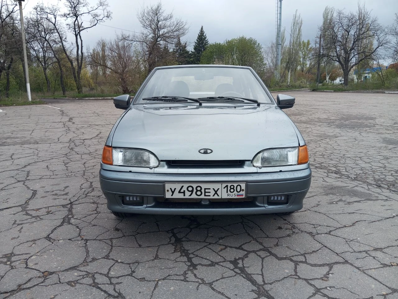 Продам ваз 2114 2011г. 1.6 бензин, родной пробег: 157000. в хорошем состоянии. дно, стаканы все целое, варить-красить не нужно, ну и не новая! на свою цену! двигатель пушка, кпп подвеска все хорошо. сел и поехал! эл/стекла, свет led, ц/замок-сигнализация, магнитола аккустика. документы в порядке. цена: 220000р. енакиево. +79493652755. - фотография - 2