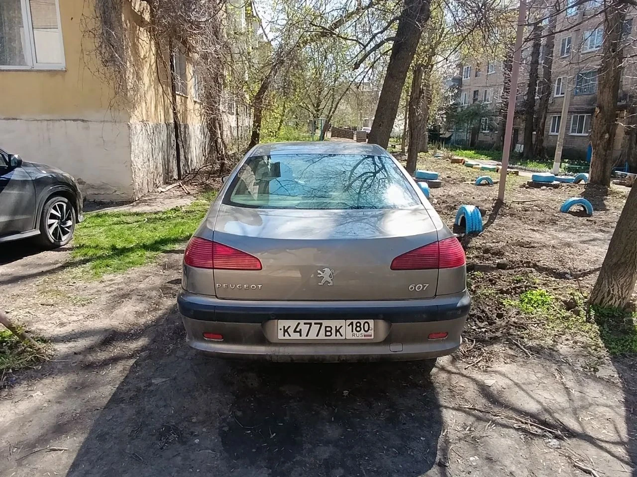 Продам авто, г. донецк модель: peugeot 607 год выпуска: 2003 тип кузова: седан объем двигателя: 2.9 литра мощность л. с.: 197-205 пробег: 257 тыс коробка передач: автомат вид топлива: бензин цвет: серый учёт: рф доп свойства: электро зеркала, электро стеклоподъёмники передние и задние, подогрев передних, задних сидений, кондиционер, климат контроль, центральный замок, парктроник, резина: зимняя на дисках, летняя в комплекте состояние кузова: кузов оцинкованный, имеются потёртости, рыжиков нет что выполнено по машине выполнено: замена опор стоек 2 стороны, замена стоек стабилизатора, тормозные колодки в круг, шаровые поменяны, разработаны суппорта направляющих, стартер заменен, рулевая тяга заменена, датчик обсорбера заменён, датчик впускного коллектора заменён, катушки+ свечи оригинал поменяны, масла +фильтра все поменяны, подушка двигателя поменяна, радиатор заменен, бензонасос заменен, бачок антифриза заменен, ремень грм заменён, аккумуляторы 2шт заменены, прошита на евро 2, все делал под себя цена: руб. 400 тыс тел. :+79495246172, торг уместен, по машине все расскажу у капота - фотография - 6