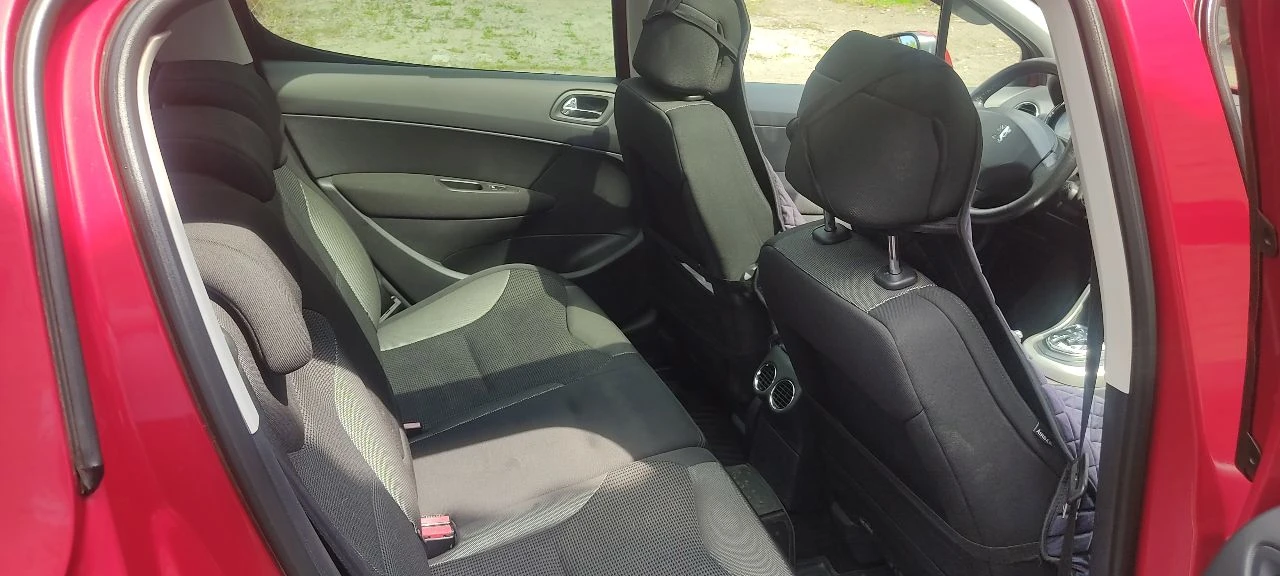 Peugeot 308, 2008 г. , 1,6 л, передний привод, автомат, пробег 184 000 км, цена 470 000 р. +7949 388 53 45 - фотография - 15