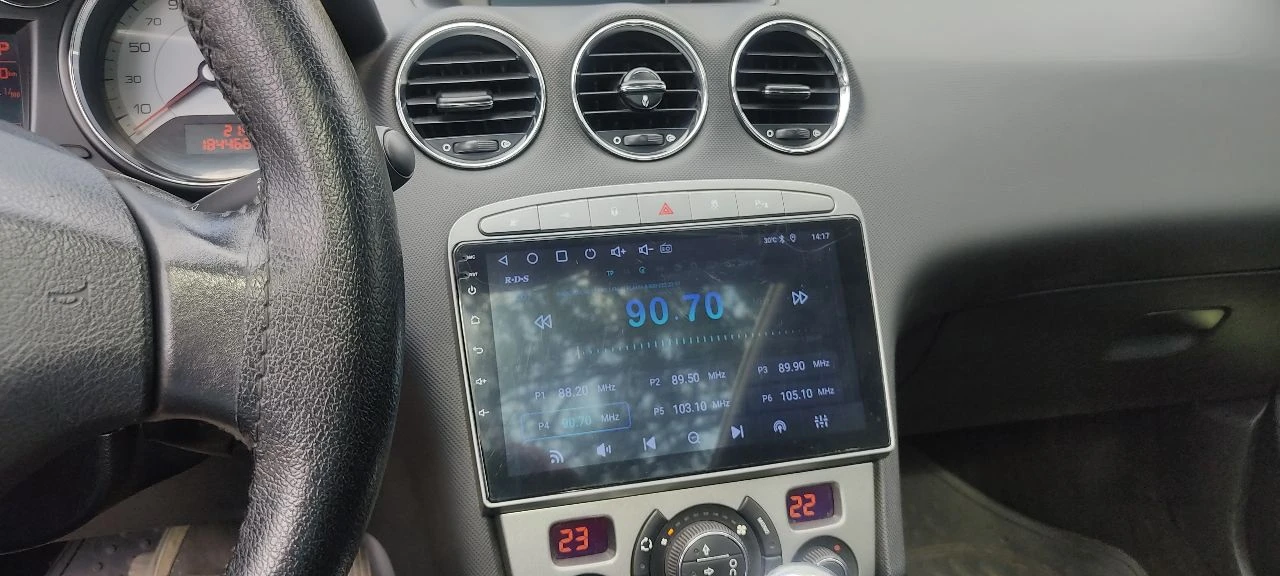 Peugeot 308, 2008 г. , 1,6 л, передний привод, автомат, пробег 184 000 км, цена 470 000 р. +7949 388 53 45 - фотография - 1