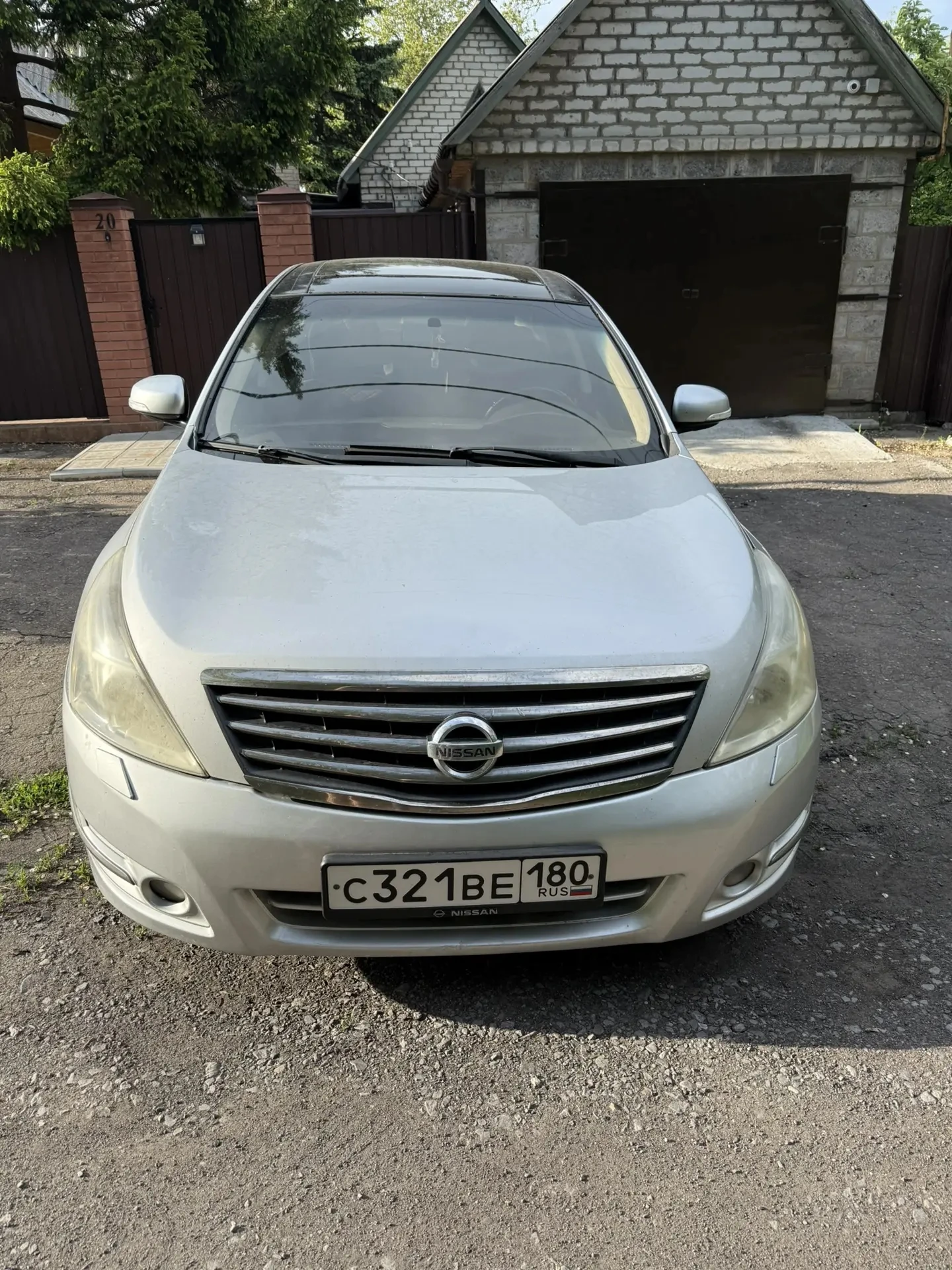 Nissan teana 2010 г. 3.5 249 лс бензин, вариатор пробег 186 000 км -кожаный салон, панорамная крыша, мультимедиа, подогрев и обдув передних сидений, бесключевой доступ. -по обслуживанию: заменён радиатор, обслужена система кондиционирования, новые катушки зажигания, новые свечи, залито новое моторное масло, заменен датчик коленвала. два комплекта резины. салон в хорошем состоянии по кузову есть незначительные следы эксплуатации цена: 820 000 ₽, торг у капота. +79494860791 - фотография - 1