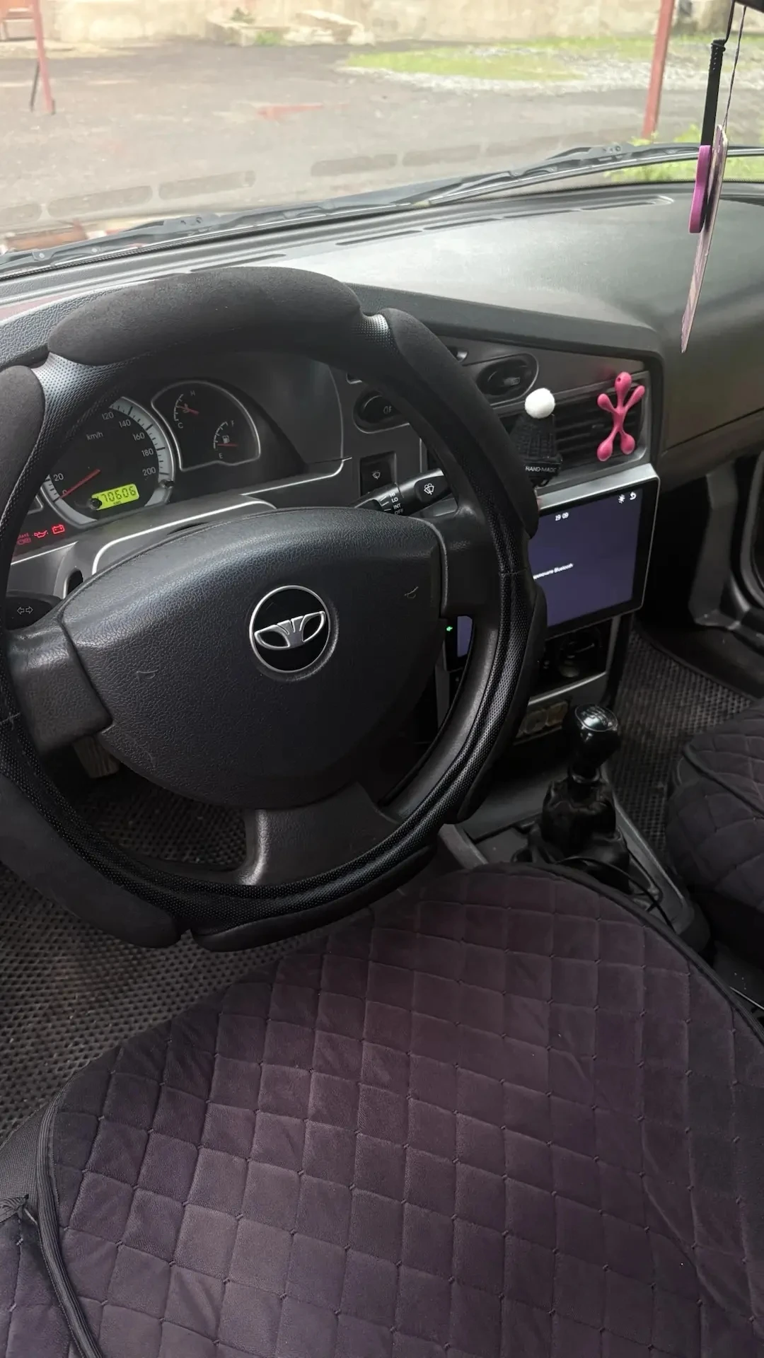 Daewoo nexia, 2009 — хорошее состояние. ​цена: 310 000 рублей +торг год выпуска: 2009 пробег: 170 600 км (реальный, не крученый) двигатель: 1.5 л надежный 8-клапанный, работает ровно топливо: бензин + установлено гбо фаркоп кпп: механическая 5 ступка машина находиться в г. комсомольское старобешевский район подробности по телефону: +79493664835 - фотография - 3
