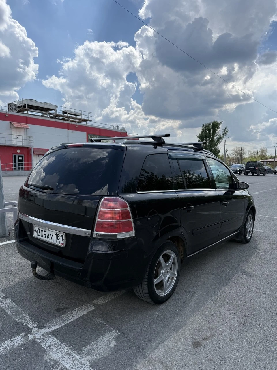 Продам opel zafira b двигатель 1.8 бензин. 5 ступенчатая механика. 7 мест 2005 год. один хозяин. климат контроль, подогрев сидений, круиз контроль, абс, светодиодные фары, мультируль, esp, релинги на крыше. отличная рабочая лошадка. полное переоформление приветствуется. цена 650 т. руб +79591392627 г. свердловск - фотография - 6
