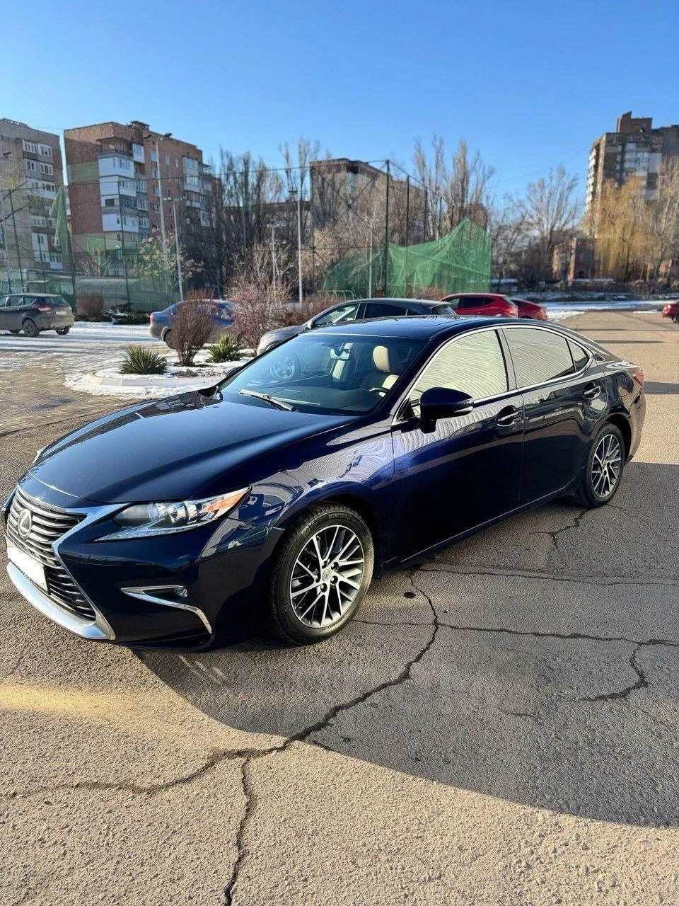 Lexus es 350. синий 3.5 автомат. круиз, климат, коньячный кожаный салон в идеале. авто в шикарном состоянии 5 из 5. +79493091622 игорь. - фотография - 12