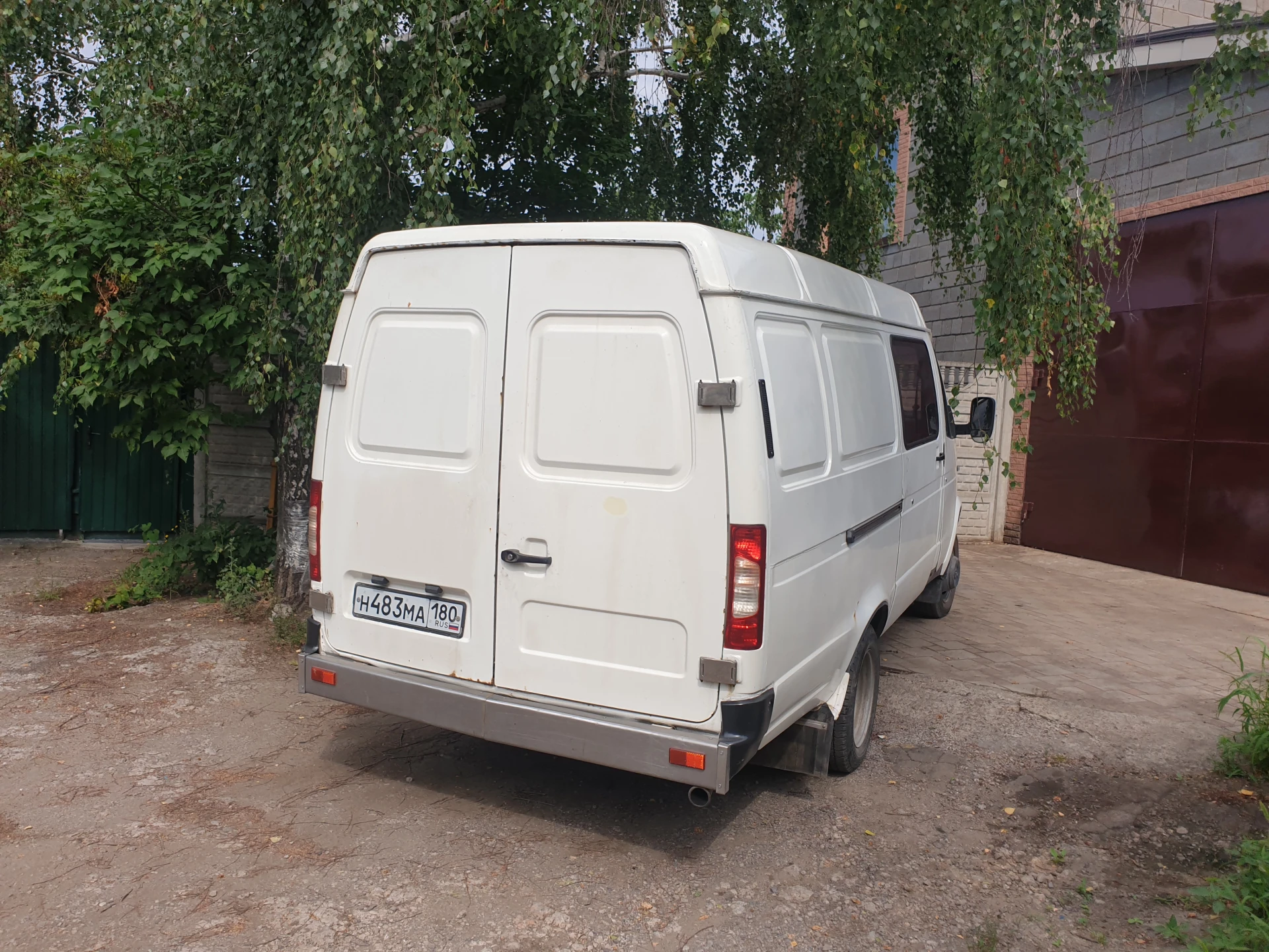 Газель 2.5td комби 2006г. , 200000км. , 450000р.
Вложений не требует, эксплуатируется как легковой автомобиль. Электростеклоподъёмники, подогрев зеркал, атермальная тонировка, центральный замок, сигнализация, зимний подогрев топлива, ходовые огни. На машине не экономили, всё исправно. Двс и кпп mt75 ford transit 2.5 td, законно. Скоростной мост, нержавеющий бак на 80 л. Замки, петли, ручки - всё работает, задние двери не гремят. Тнвд bosch ve 146-й, столошадный механика, турбина garrett gt18, новый 100 амперный генератор mitsubishi. Усиленная проводка - напряжение не падает, дворники не прилипают, фары светят ярко. Два аккумулятора для зимнего пуска. Резина новая. +79494186970 - фотография - 3
