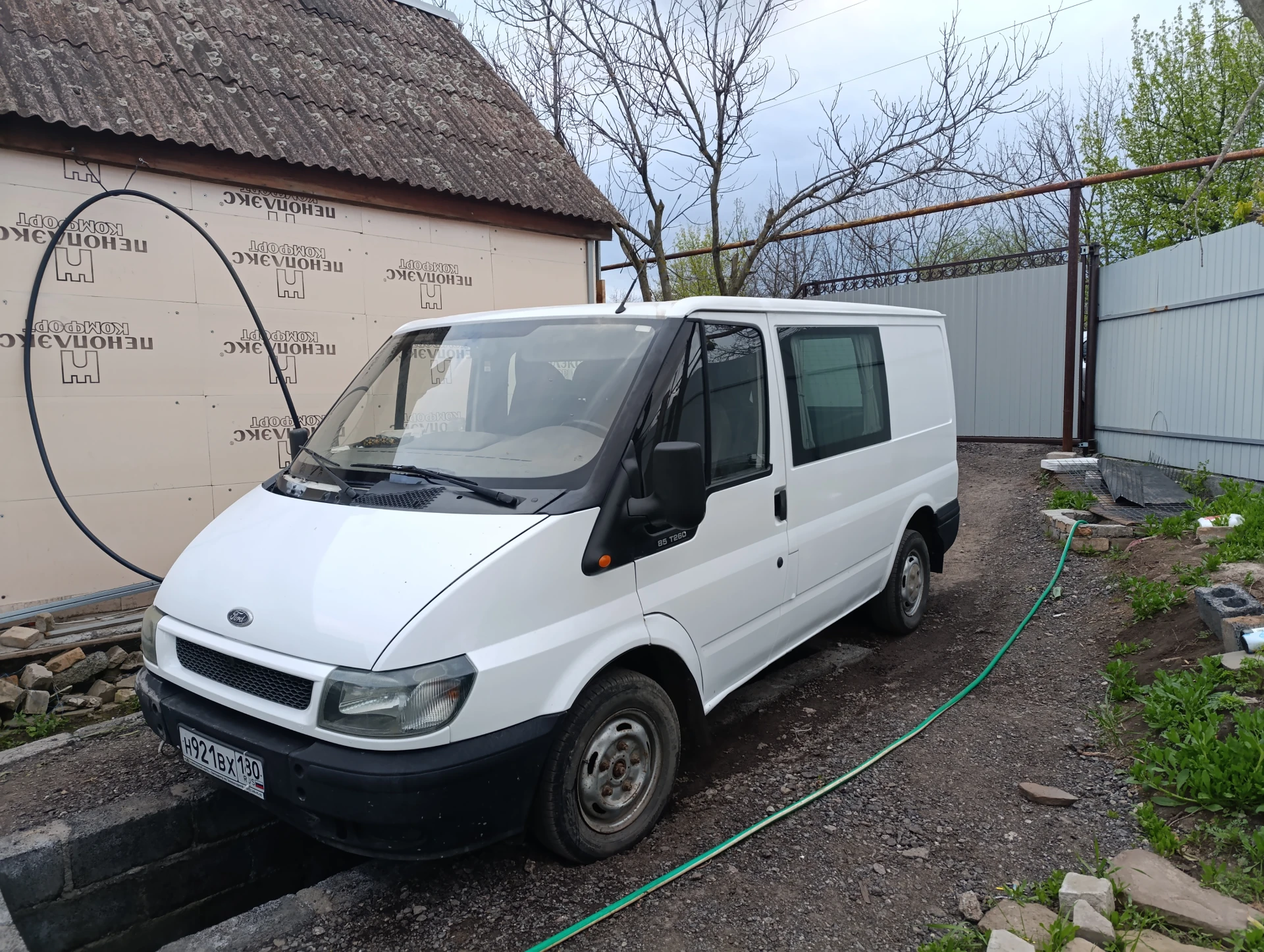 Продам свой ford transit 2006 г. В. 2.2 турбодизель, в хорошем состоянии. Цена 435000
Р. Торг уместен. Грузов не возила, использовалась для семейных поездок. Мест 5+1 и фактически и по документам. Звоните в мах и телеграмм +79490432845 осмотр г. Светлодарск. - фотография - 1