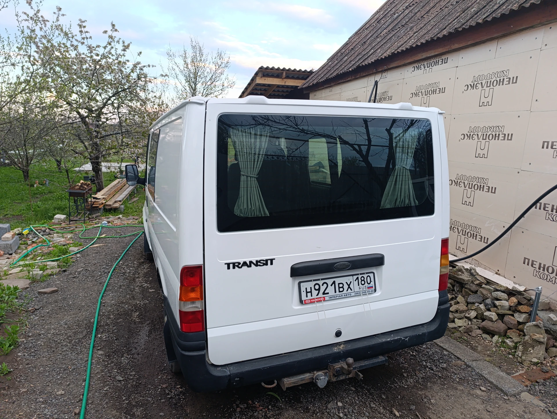 Продам свой ford transit 2006 г. В. 2.2 турбодизель, в хорошем состоянии. Цена 435000
Р. Торг уместен. Грузов не возила, использовалась для семейных поездок. Мест 5+1 и фактически и по документам. Звоните в мах и телеграмм +79490432845 осмотр г. Светлодарск. - фотография - 6