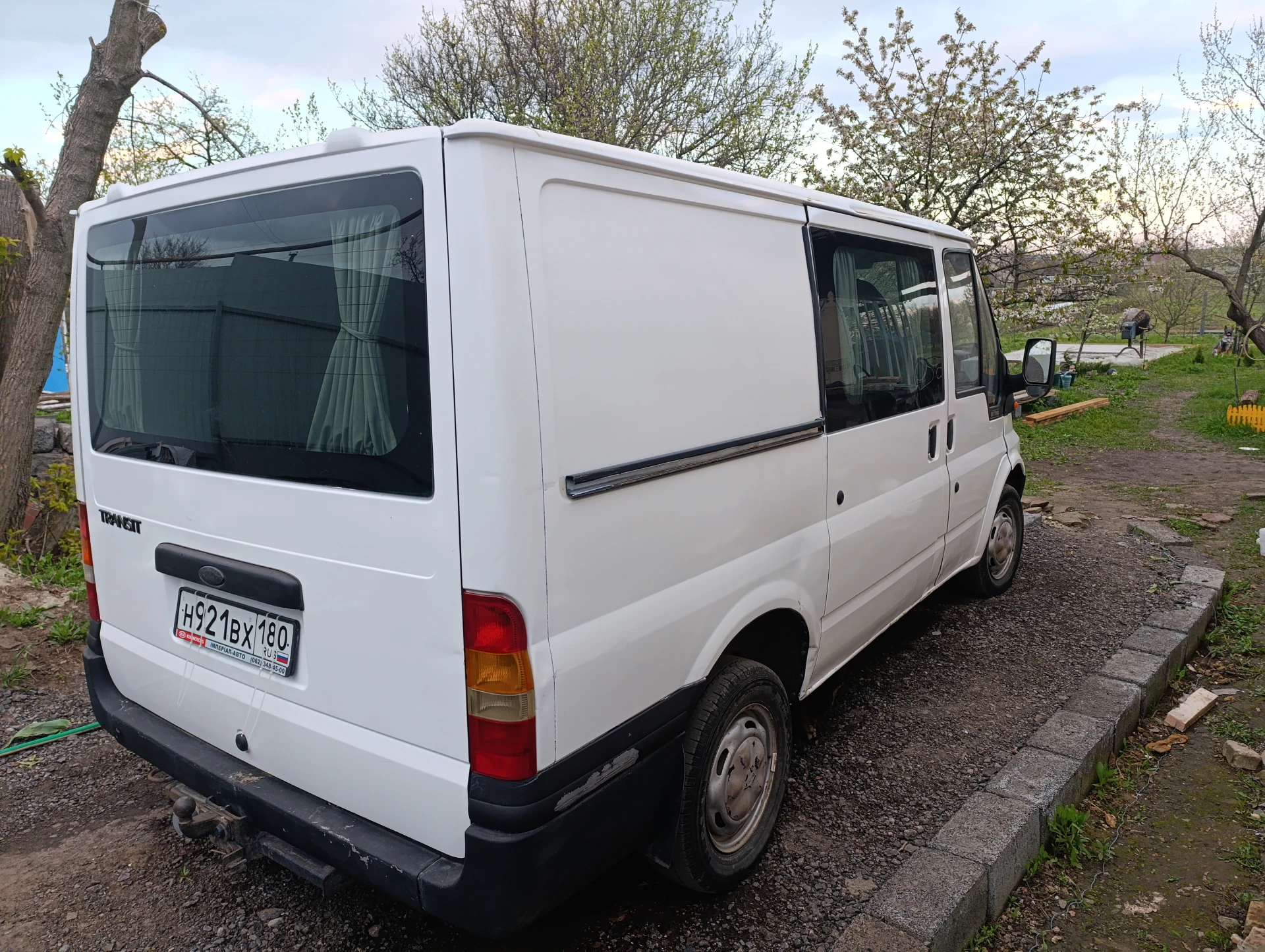 Продам свой ford transit 2006 г. В. 2.2 турбодизель, в хорошем состоянии. Цена 435000
Р. Торг уместен. Грузов не возила, использовалась для семейных поездок. Мест 5+1 и фактически и по документам. Звоните в мах и телеграмм +79490432845 осмотр г. Светлодарск. - фотография - 4