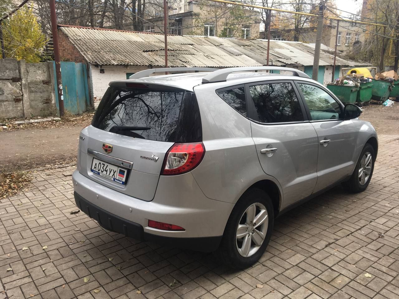 Geely Emgrand x7 внедорожник