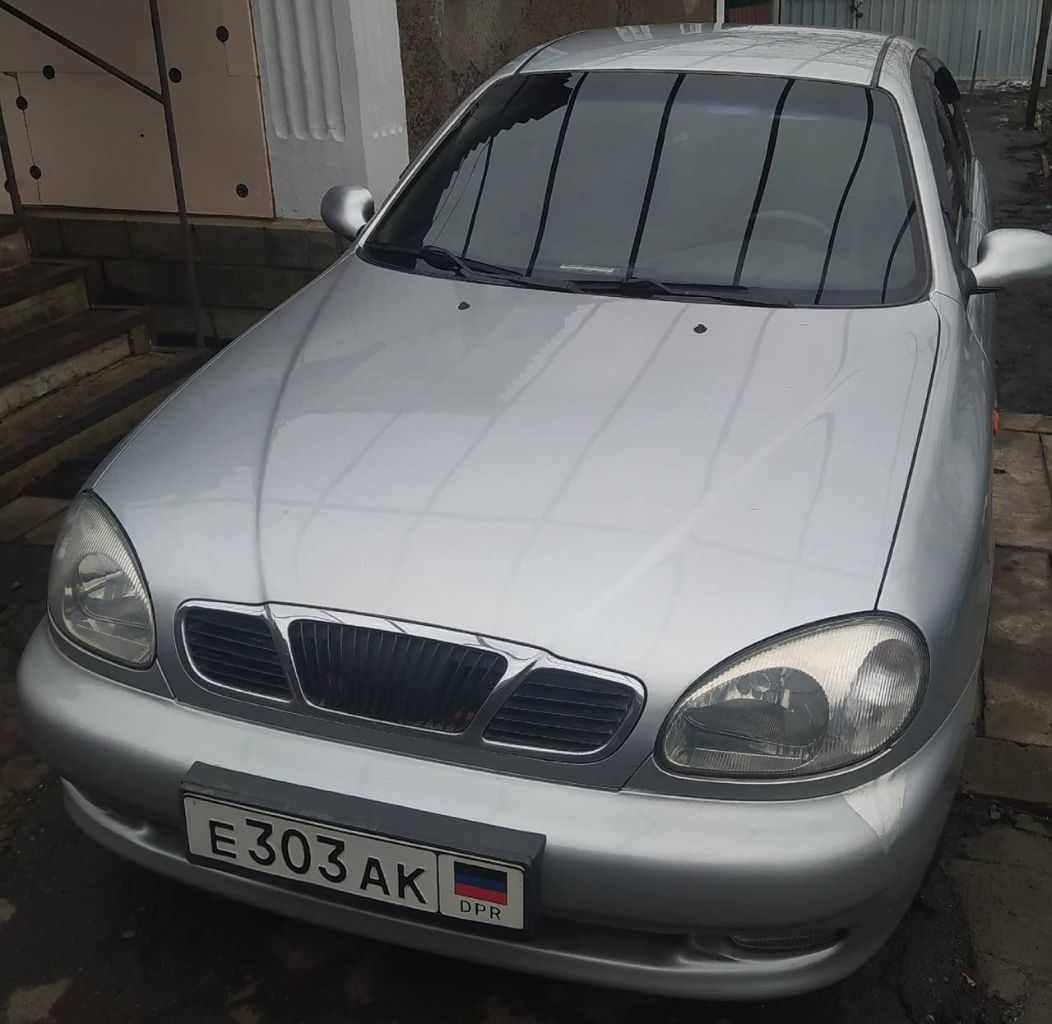 Купить daewoo lanos se 2003 г. корейской сборки. учет днр, собственник. авто  на зимней резине, по двигателю и коробке проблем нет. комплектация гур, к...